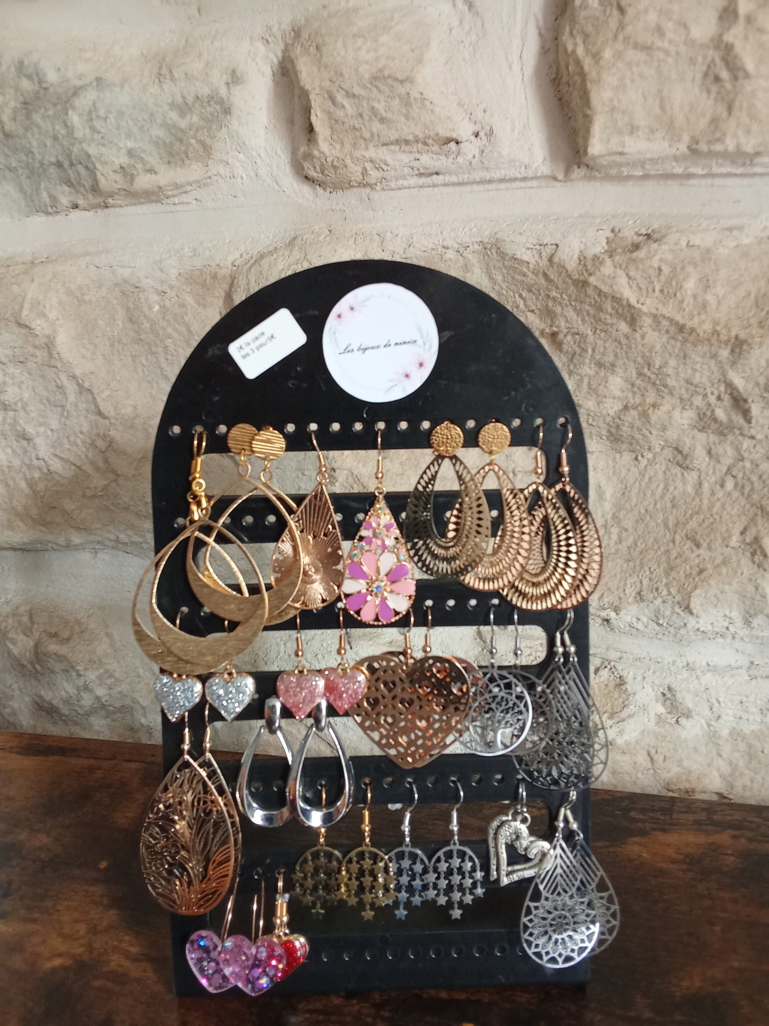 Boucles d'oreilles fantaisie dorées fait main par Fabienne pour Les bijoux de Ninice